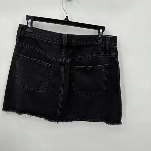 MADEWELL McCarren Raw-Hem Jean Skirt in Washed Black G5523 // 28 - Picture 10 of 12